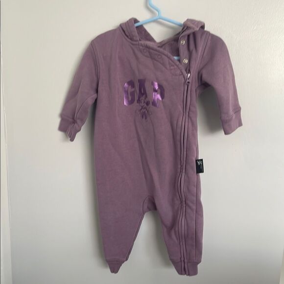 ❤️Two footies GAP Purple and dog One Piece with Hood 6-12months - Picture 1 of 14